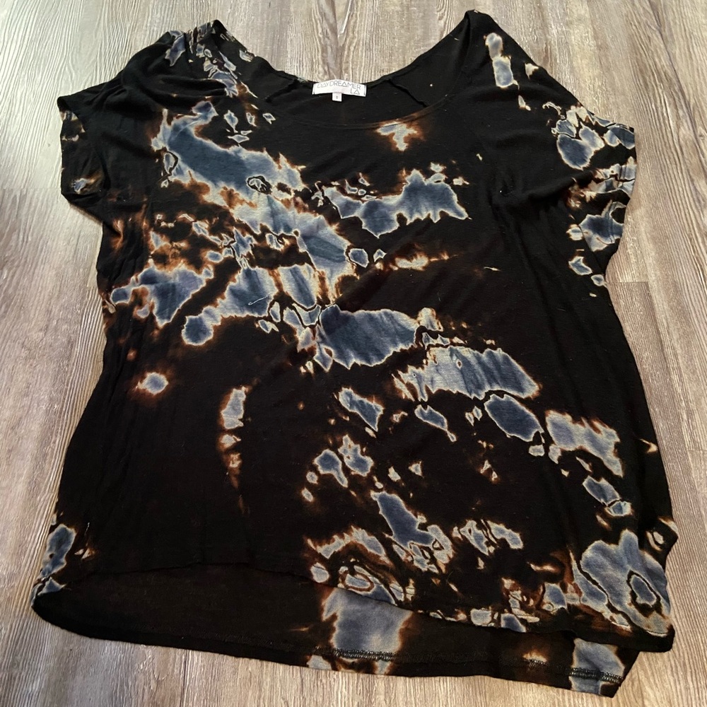 Daydreamer LA Flowy Black Tee Size S